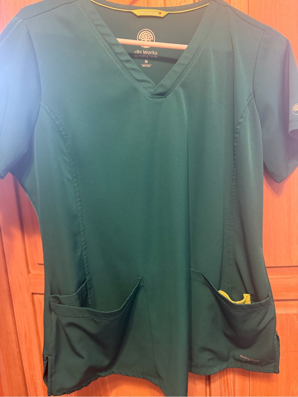 healing hands Women’s Dark Green V-Neck Scrub Top & Pants Set